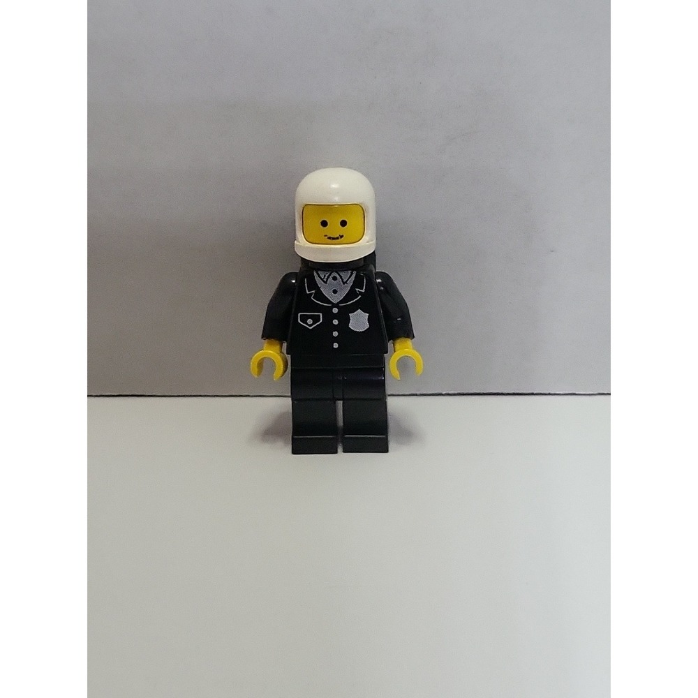 Lego City Police Officer with Helmet Minifigure